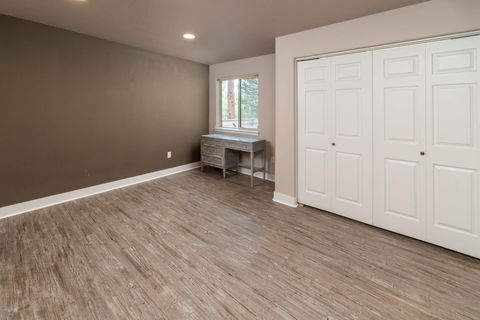 Tiny photo for 2409 NW Quinn Creek Loop, Bend, OR 97703 (MLS # 220211487)