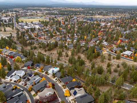 Tiny photo for 2409 NW Quinn Creek Loop, Bend, OR 97703 (MLS # 220211487)