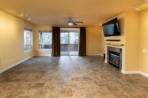 Tiny photo for 2409 NW Quinn Creek Loop, Bend, OR 97703 (MLS # 220211487)