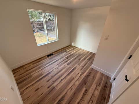 Tiny photo for 31474 Highway 70, Bonanza, OR 97623 (MLS # 220227310)