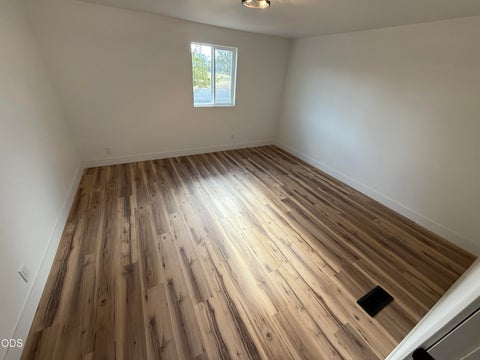 Tiny photo for 31474 Highway 70, Bonanza, OR 97623 (MLS # 220227310)