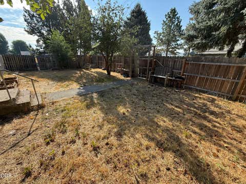 Tiny photo for 31474 Highway 70, Bonanza, OR 97623 (MLS # 220227310)