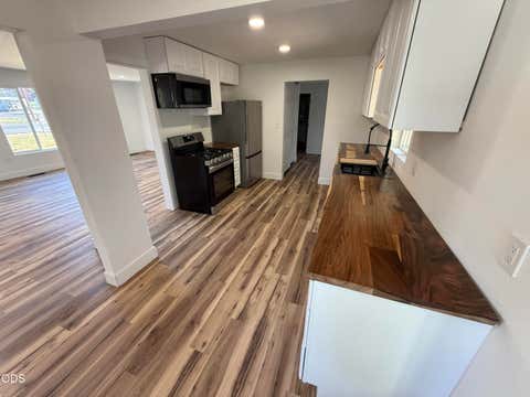 Tiny photo for 31474 Highway 70, Bonanza, OR 97623 (MLS # 220227310)