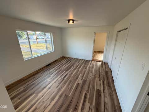 Tiny photo for 31474 Highway 70, Bonanza, OR 97623 (MLS # 220227310)