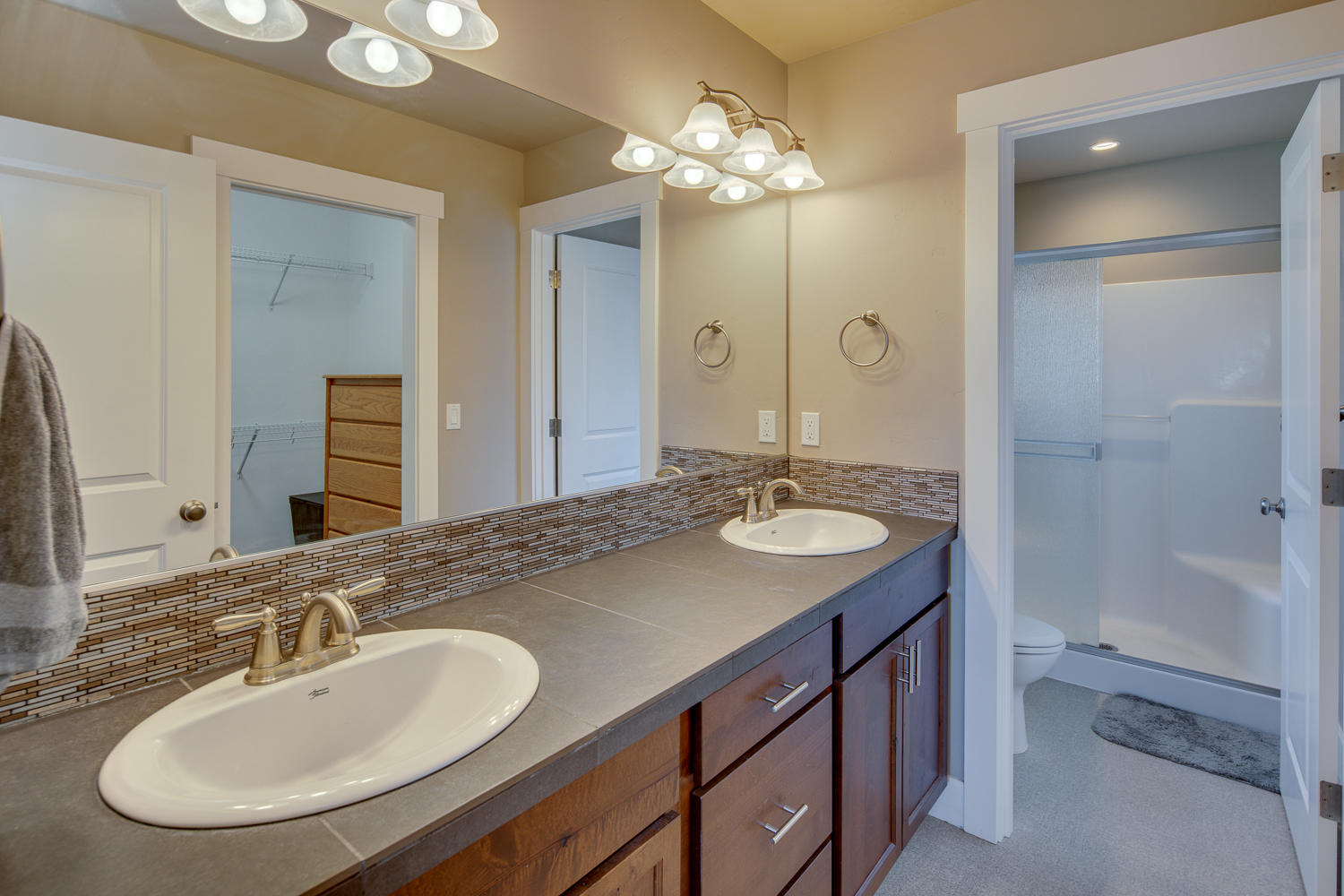 Oakview - Residential