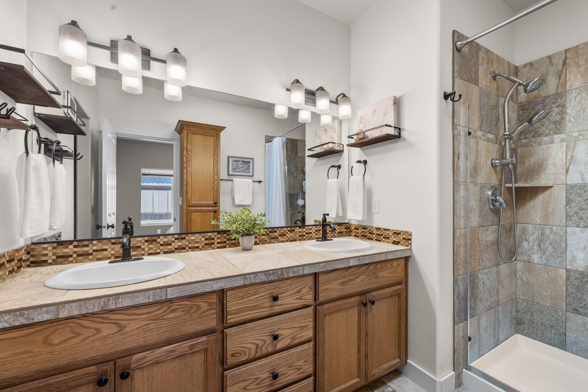 Larkspur - Residential