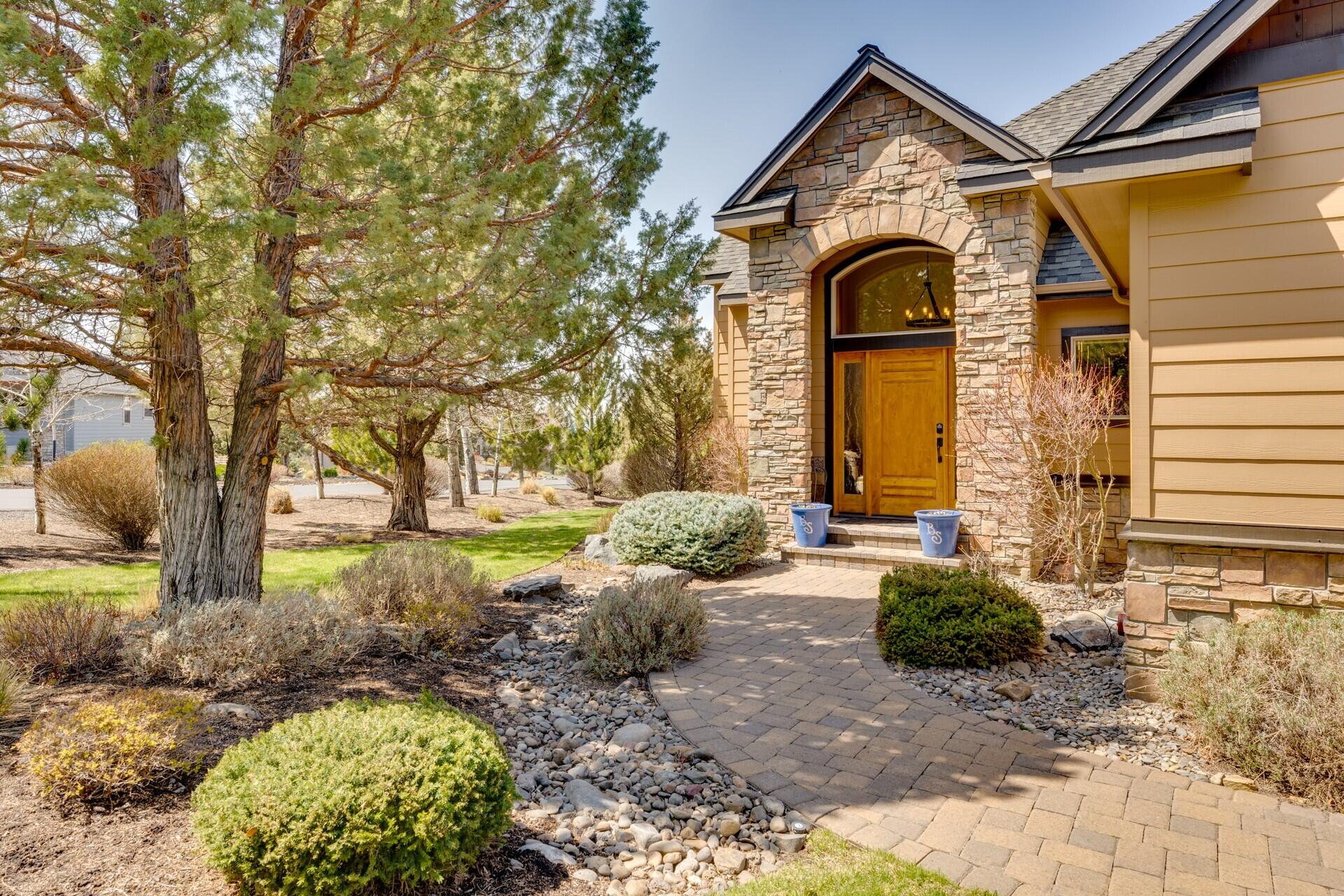 Eagle Crest - Residential