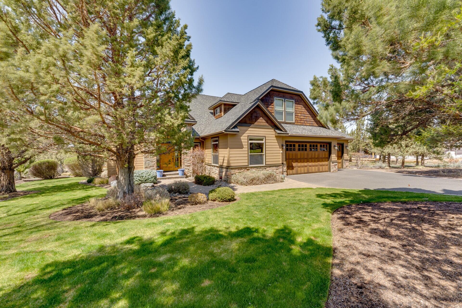 Eagle Crest - Residential