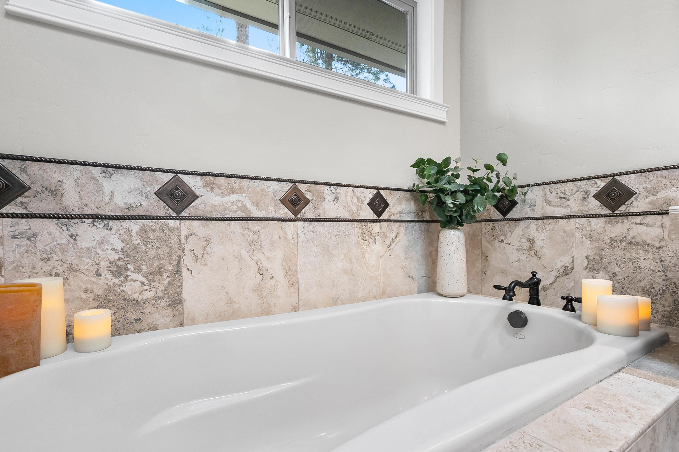 Broken Top - Residential