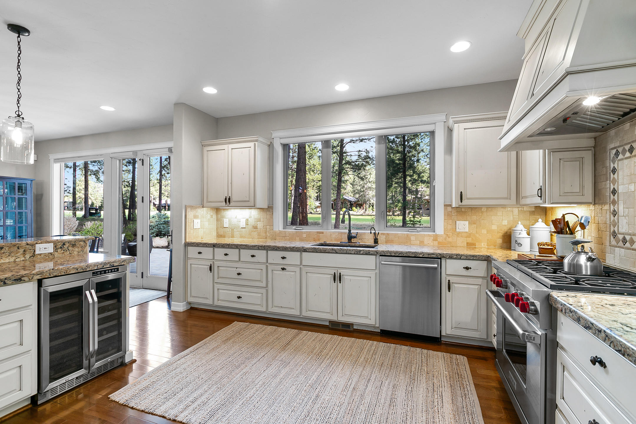 Broken Top - Residential