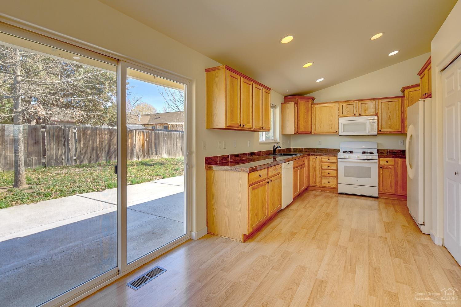 Obsidian Estate - Residential