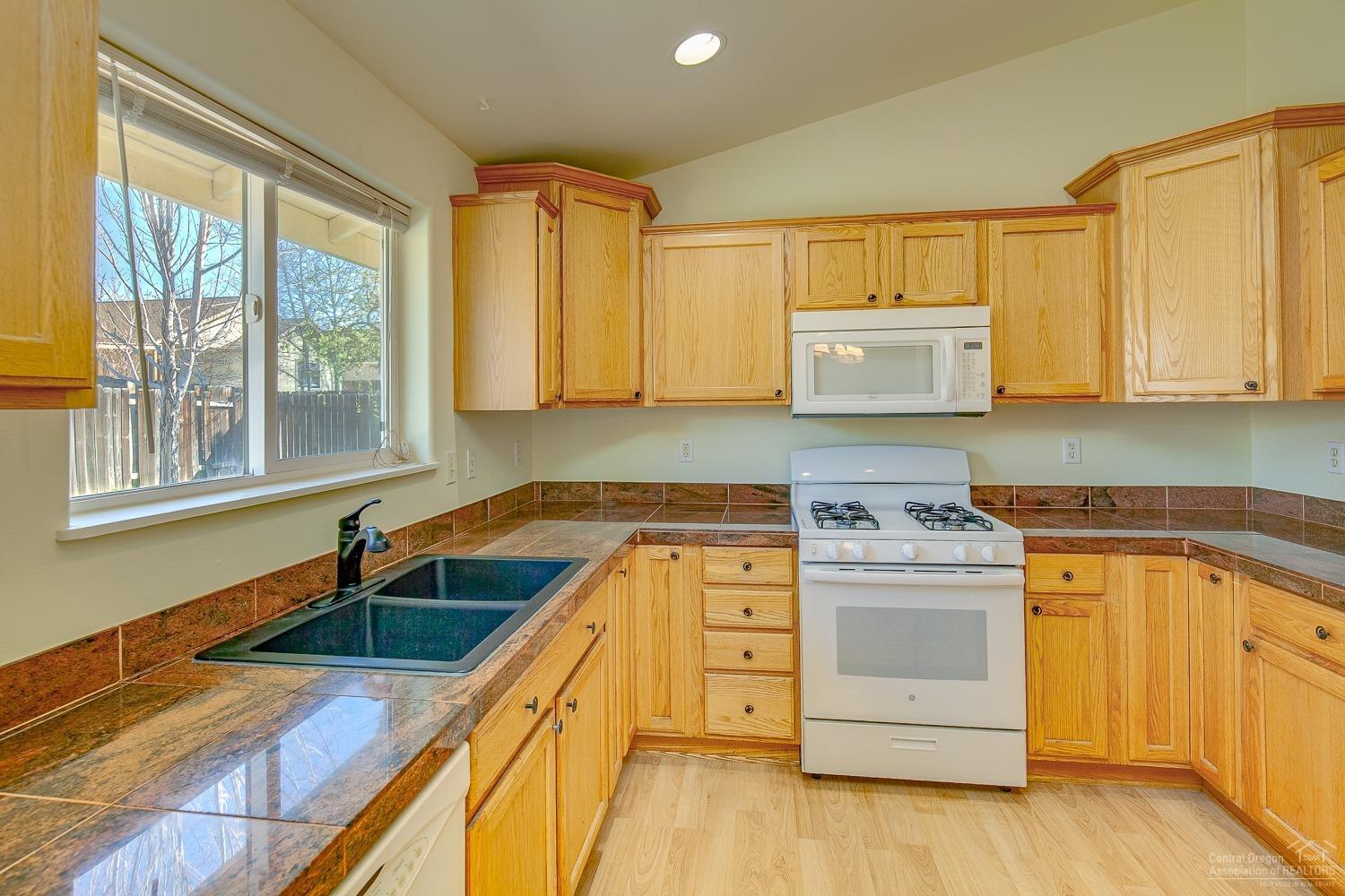 Obsidian Estate - Residential