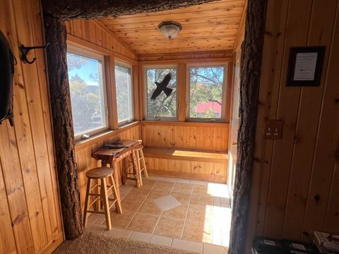 Tiny photo for 107 S 3rd Avenue, Chiloquin, OR 97624 (MLS # 220211036)