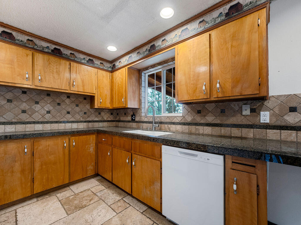 Eastmount - Residential