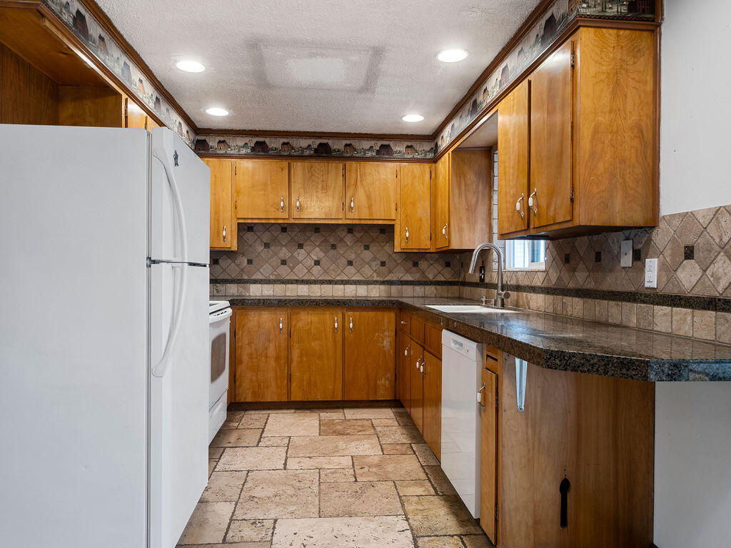 Eastmount - Residential