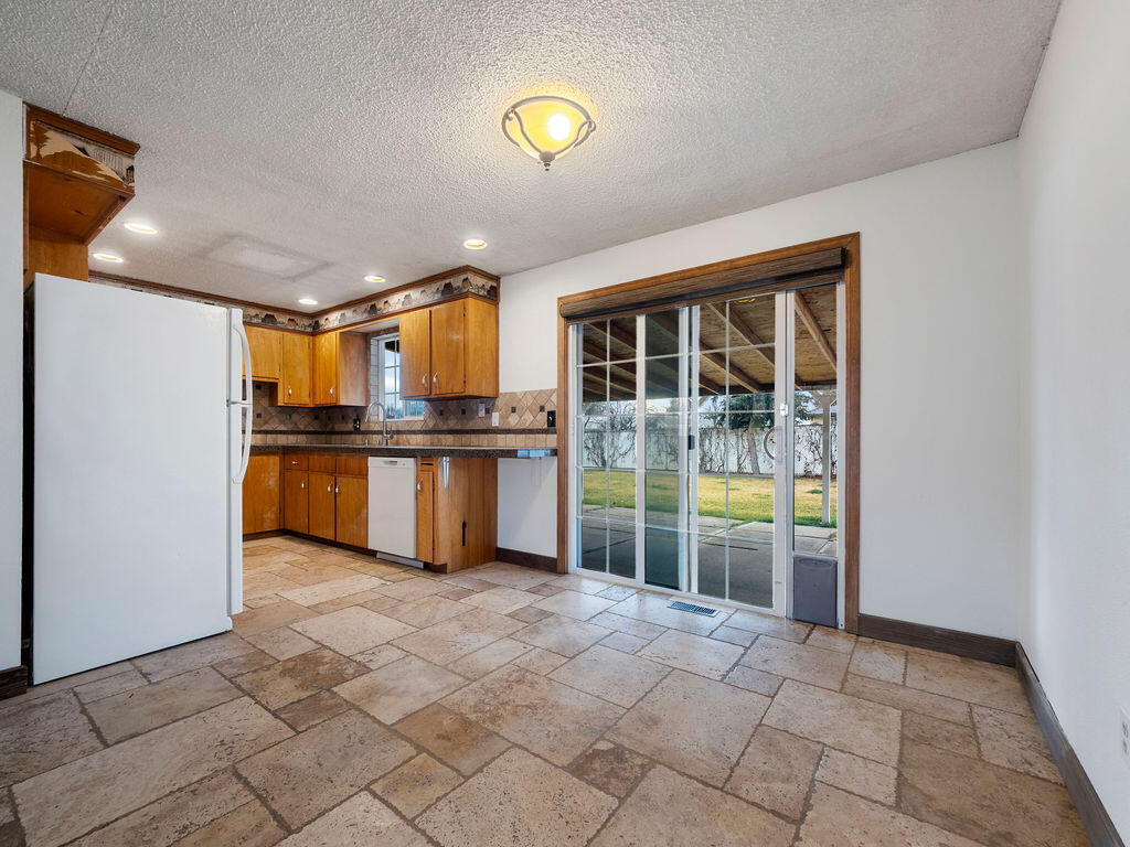 Eastmount - Residential