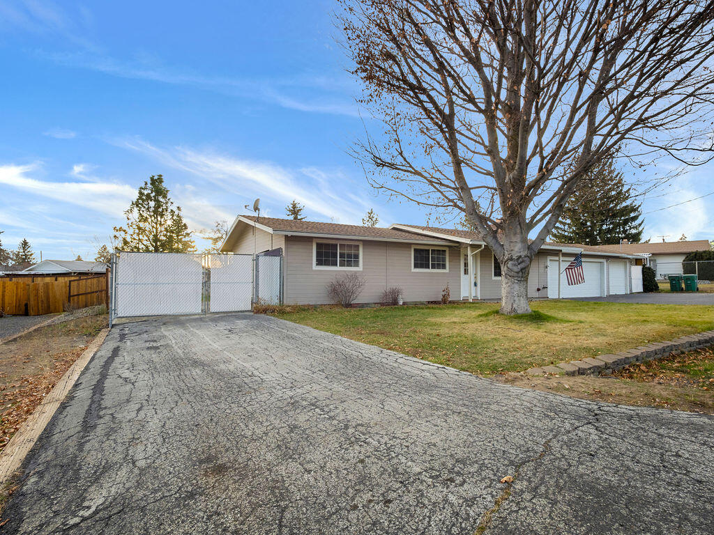 Eastmount - Residential