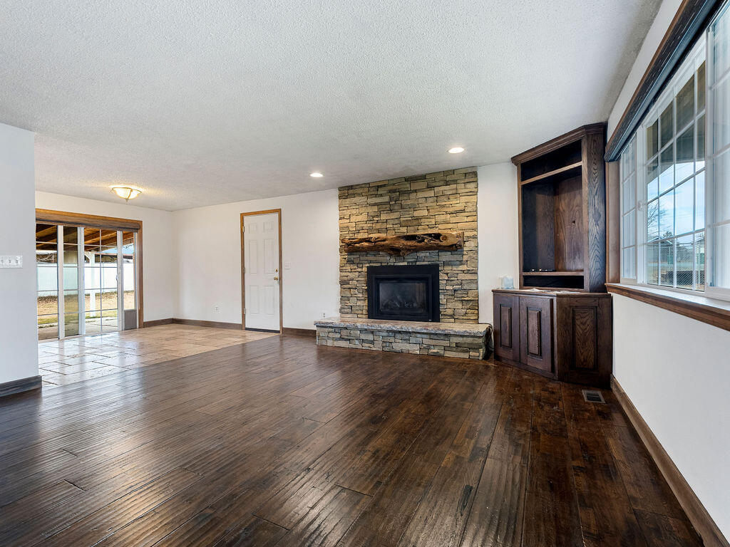 Eastmount - Residential