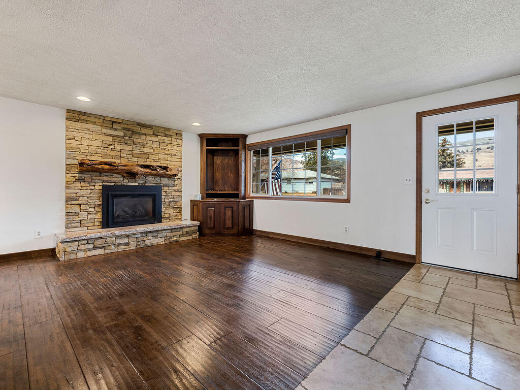 Eastmount - Residential