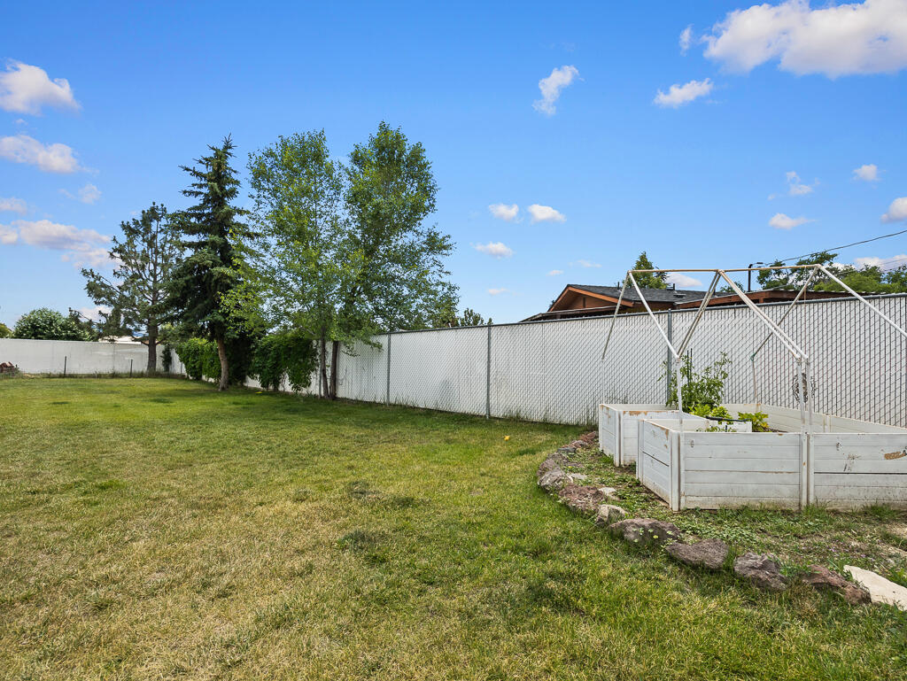 Eastmount - Residential