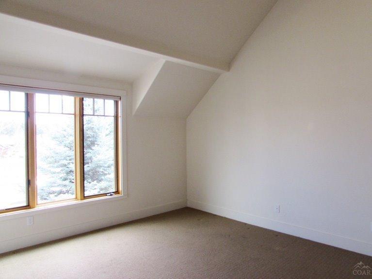 Pine Meadow Vill - Residential