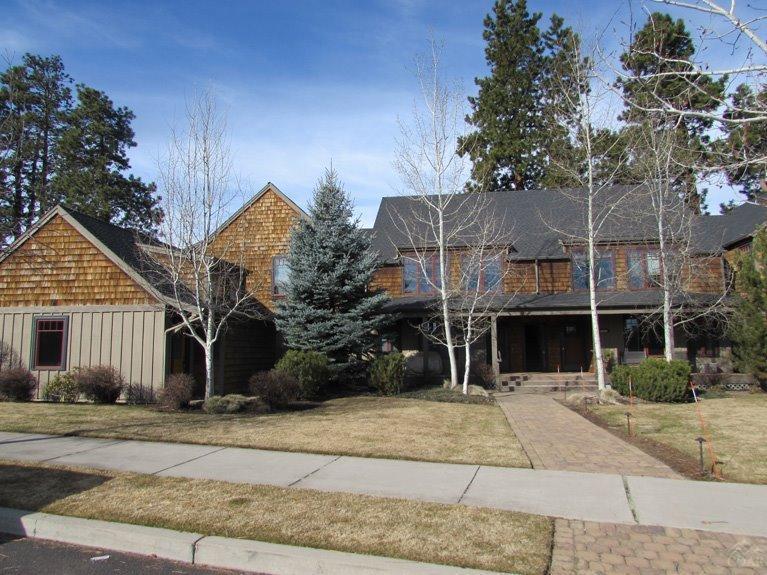 Pine Meadow Vill - Residential