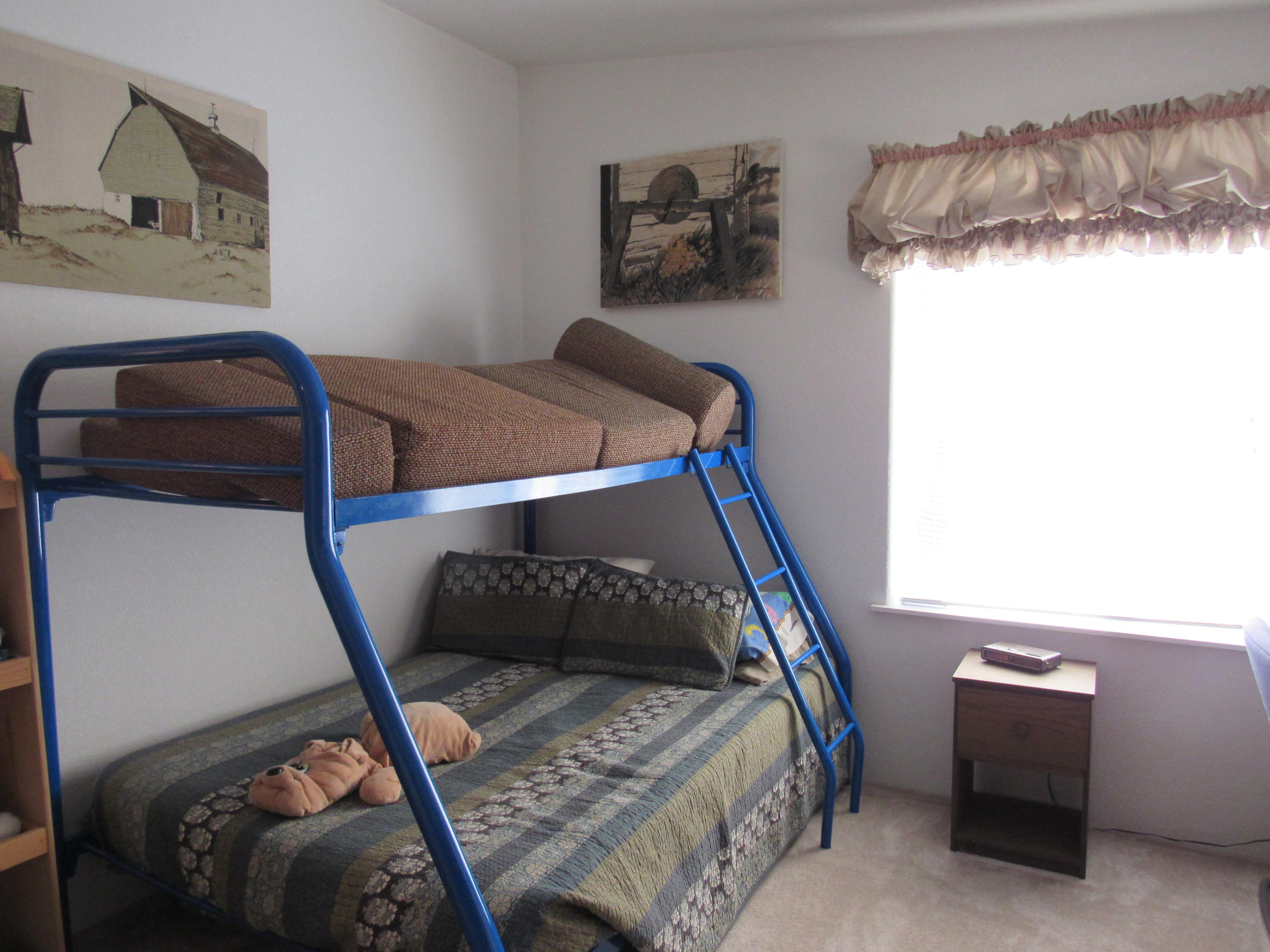 Desc Rvr Hmst Rimrk - Residential