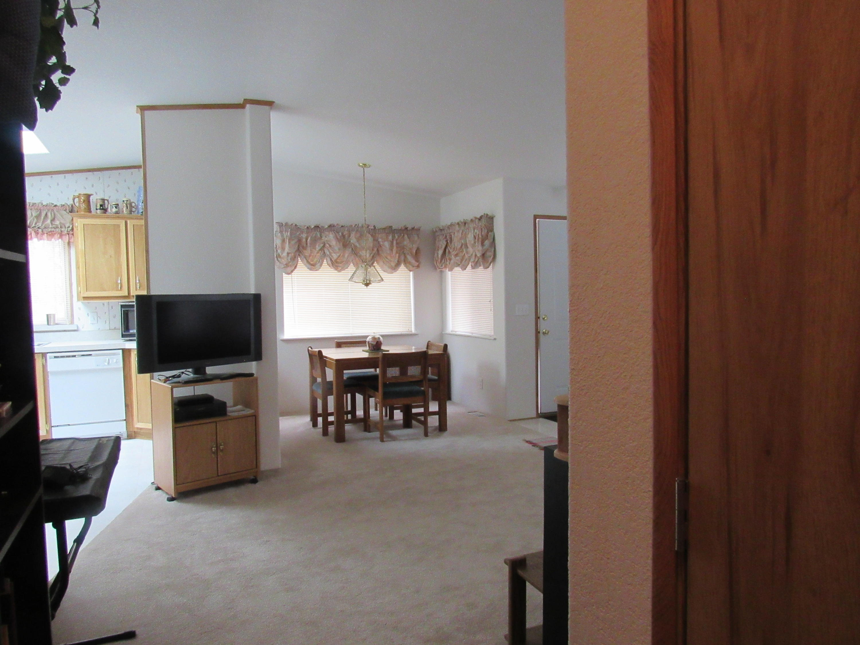 Desc Rvr Hmst Rimrk - Residential