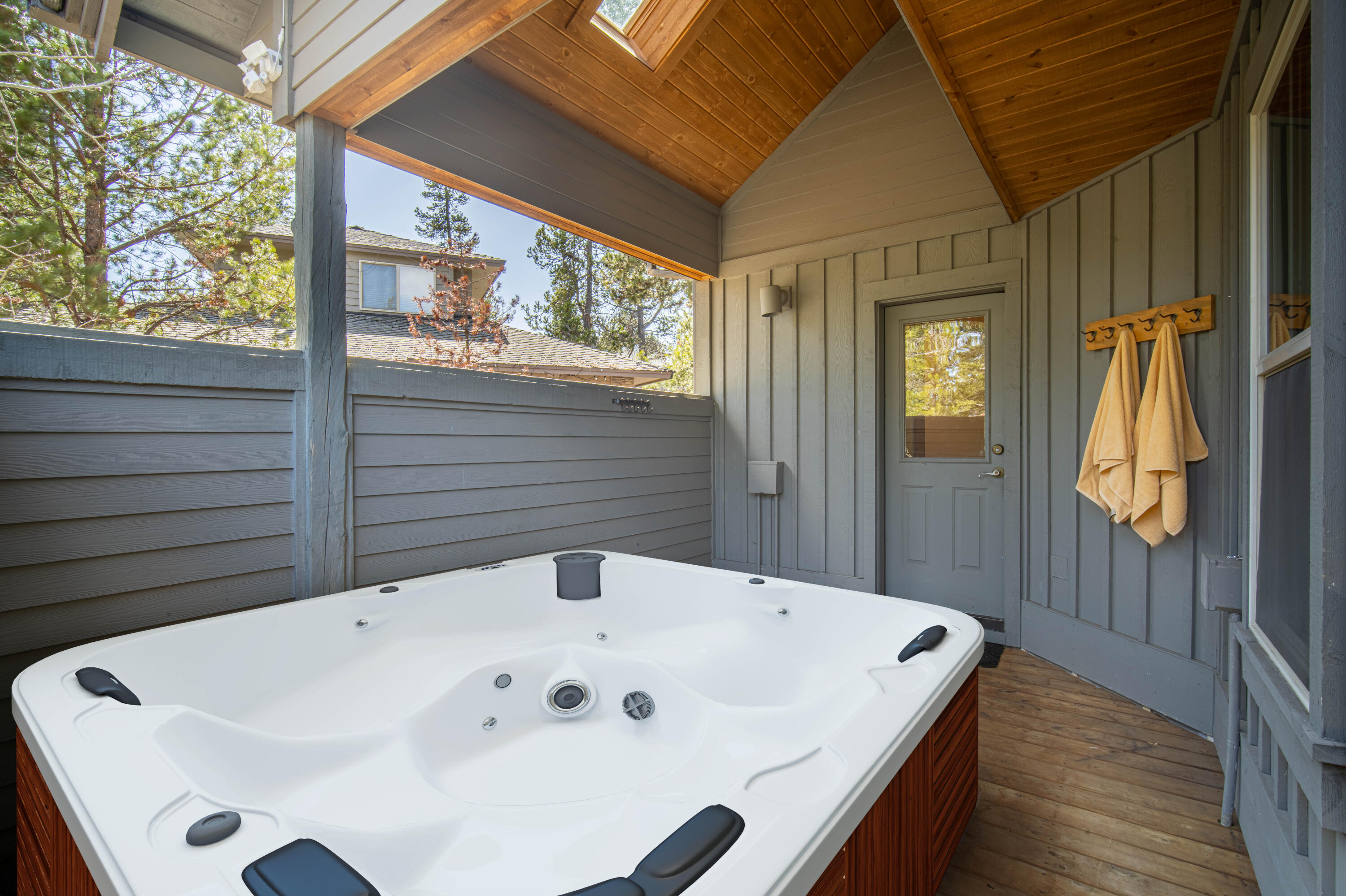 Fairway Crest Village - Residential