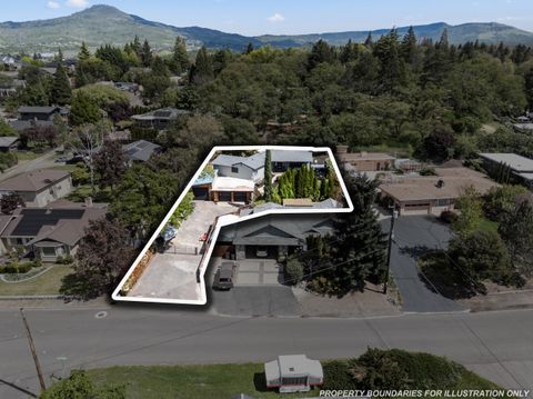 Tiny photo for 524 N Berkeley Way, Medford, OR 97504 (MLS # 220219527)