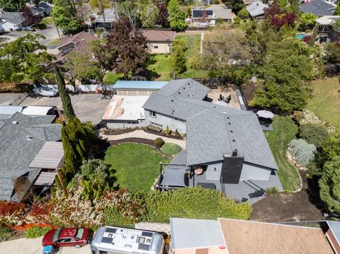 Tiny photo for 524 N Berkeley Way, Medford, OR 97504 (MLS # 220219527)