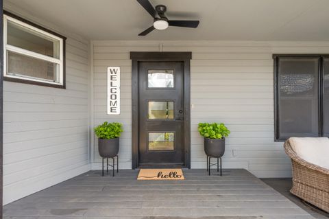 Tiny photo for 524 N Berkeley Way, Medford, OR 97504 (MLS # 220219527)