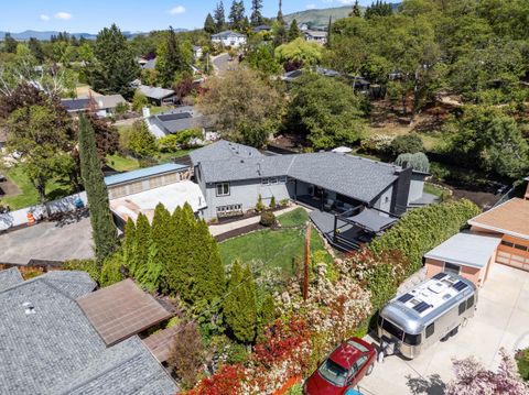 Tiny photo for 524 N Berkeley Way, Medford, OR 97504 (MLS # 220219527)