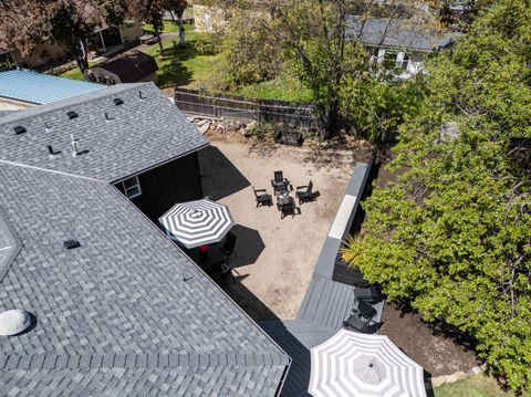 Tiny photo for 524 N Berkeley Way, Medford, OR 97504 (MLS # 220219527)