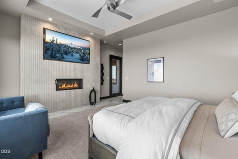 Tiny photo for 10504 Bitterbrush Court, Redmond, OR 97756 (MLS # 220226974)