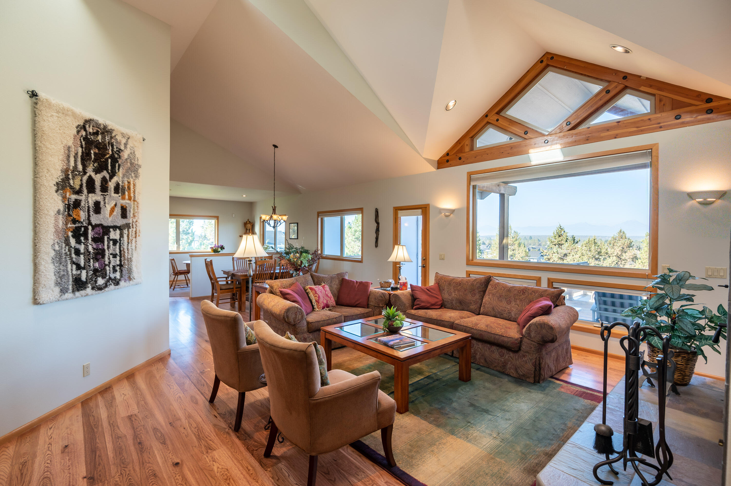 Hunts Three Sisters - Residential