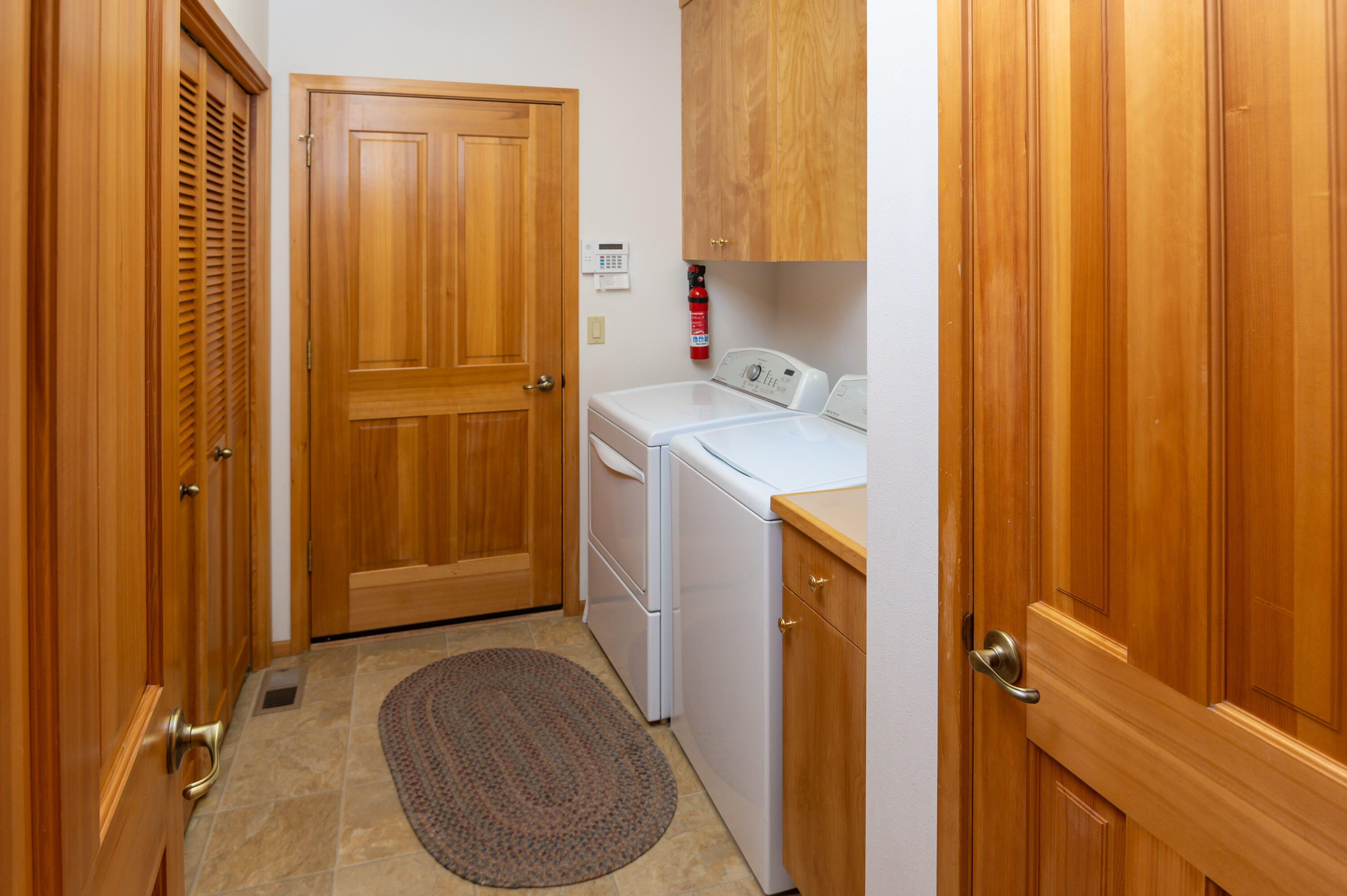 Hunts Three Sisters - Residential