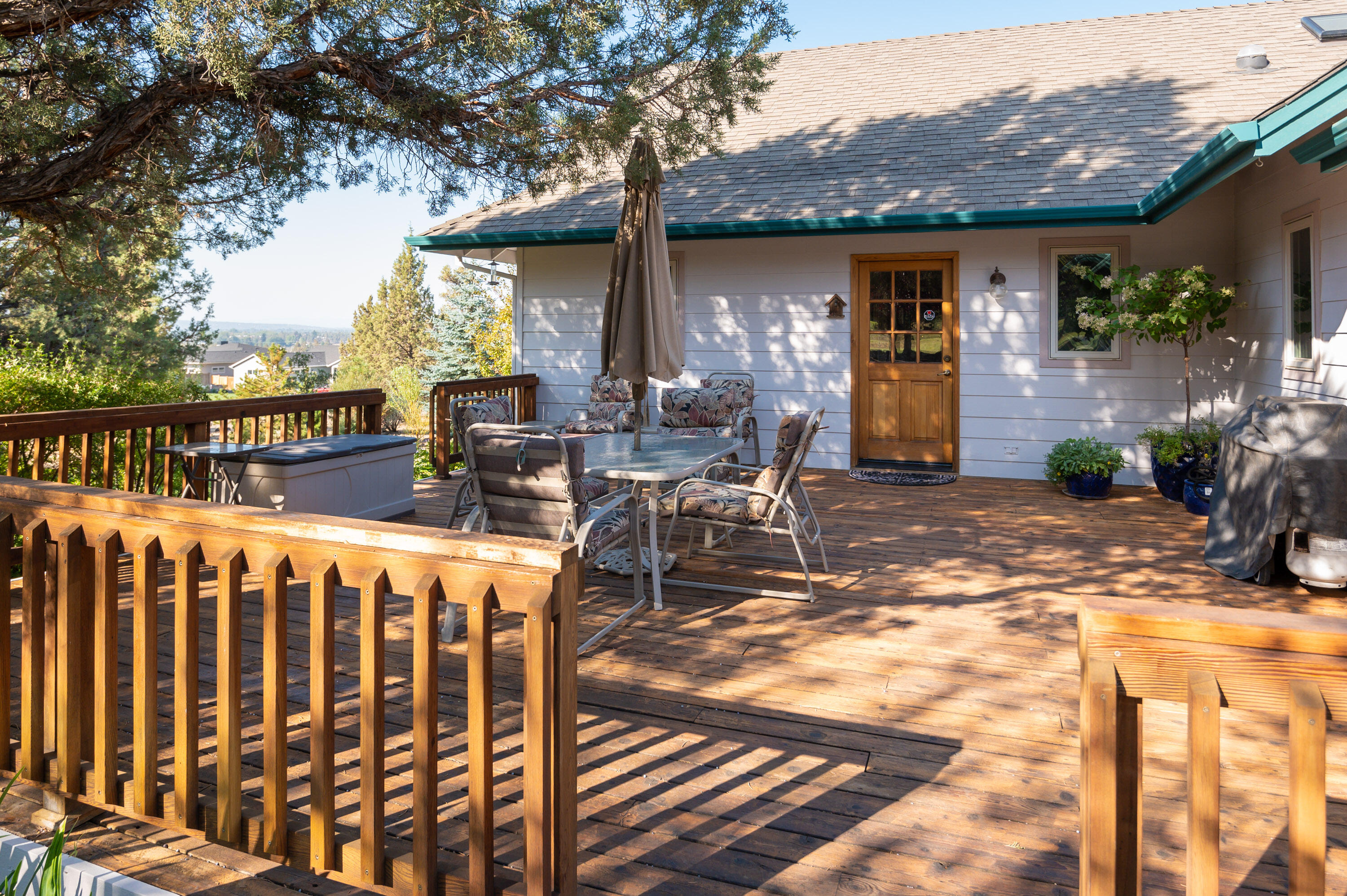 Hunts Three Sisters - Residential