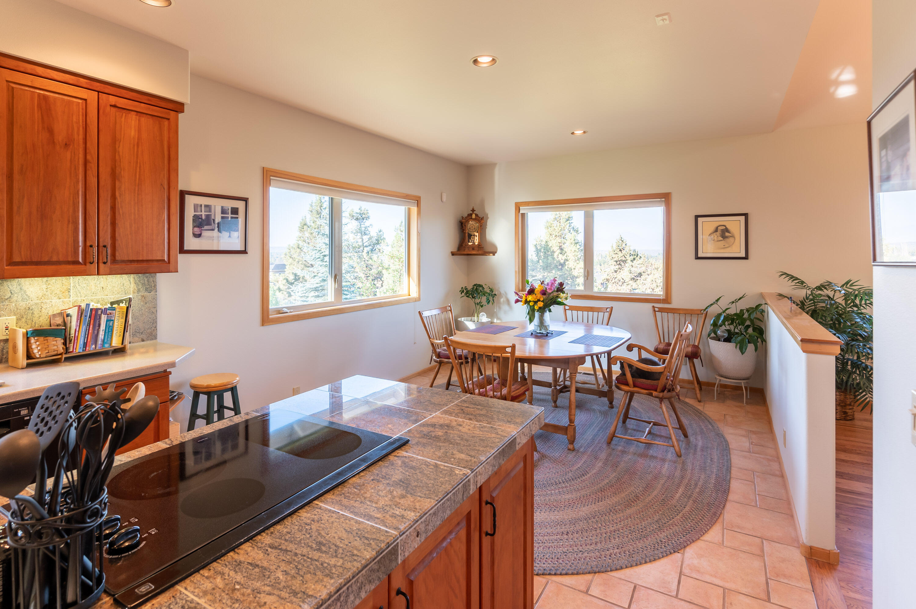 Hunts Three Sisters - Residential