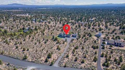 Tiny photo for 60900 Jennings Road, Bend, OR 97702 (MLS # 220223149)