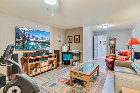 Tiny photo for 60900 Jennings Road, Bend, OR 97702 (MLS # 220223149)