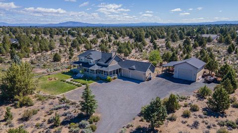 Photo of 60900 Jennings Road, Bend, OR 97702 (MLS # 220223149)