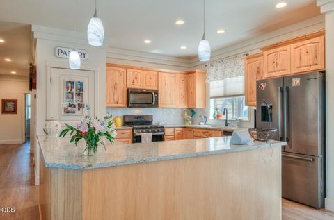 Tiny photo for 60900 Jennings Road, Bend, OR 97702 (MLS # 220223149)