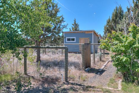 Tiny photo for 60900 Jennings Road, Bend, OR 97702 (MLS # 220223149)
