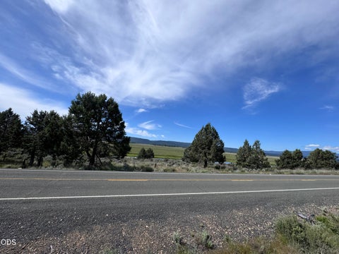 Tiny photo for Drews Road #27, Sprague River, OR 97639 (MLS # 220230041)