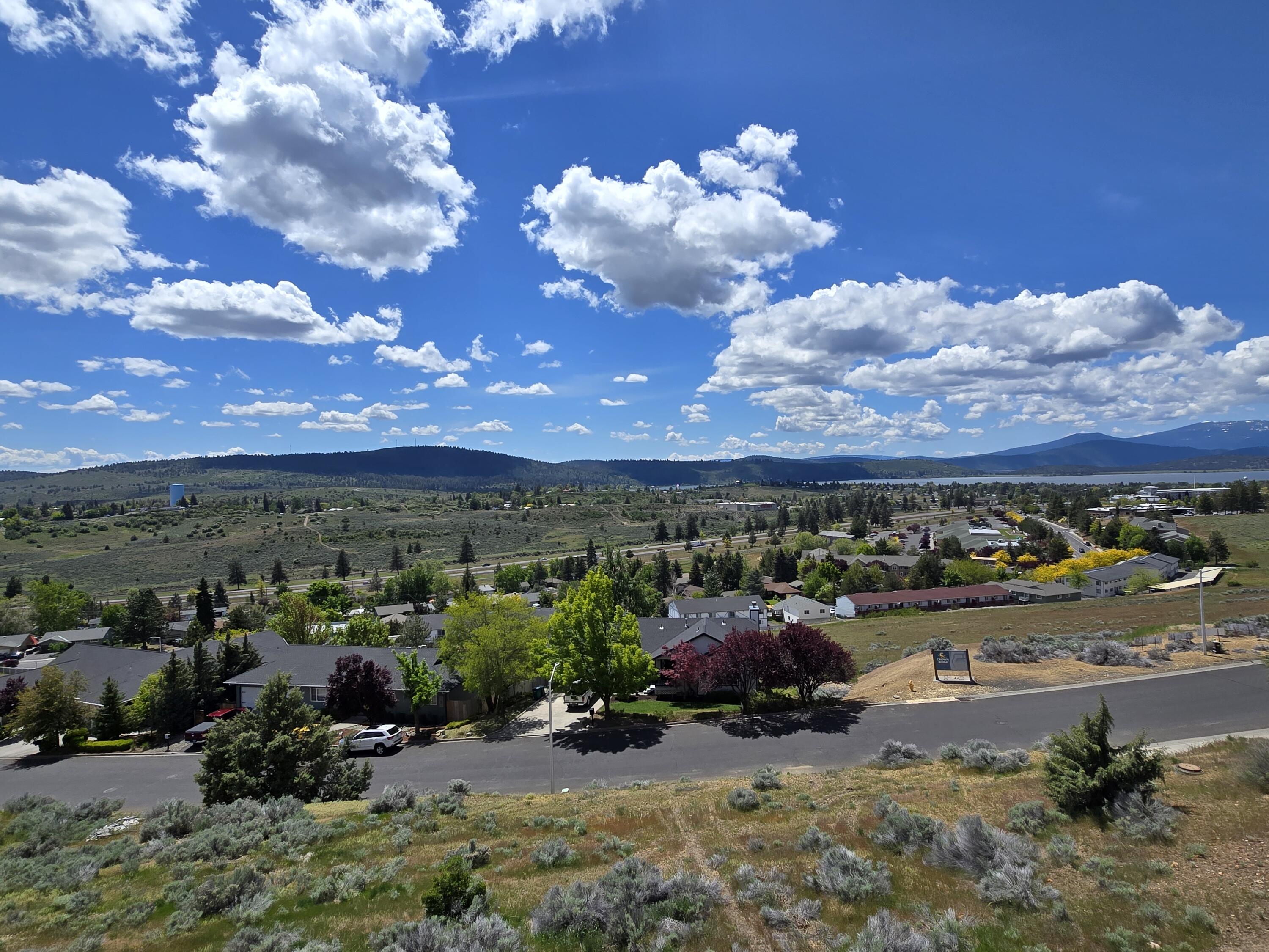 Klamath Falls -Nob Hill - Residential