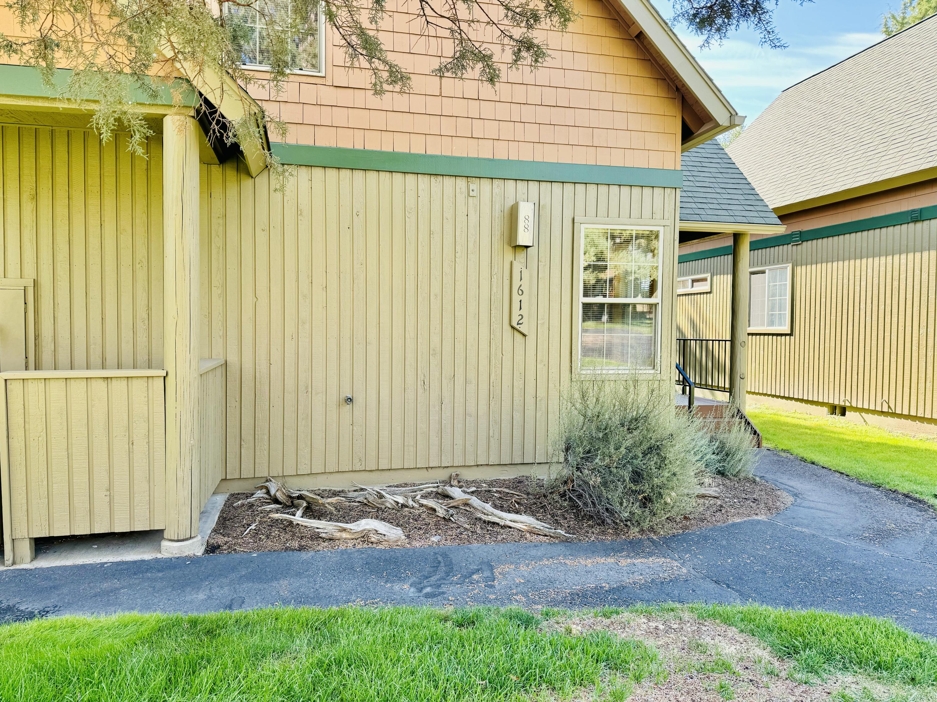 1612 Prairie Falcon Drive