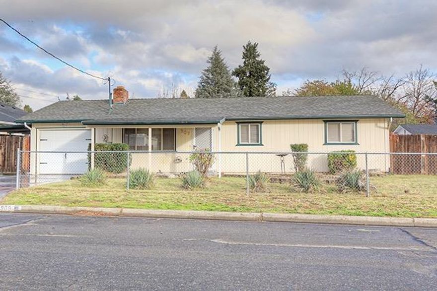 Conveniently Located to Reinhart Park, Schools and Downtown, this Wonderful 3 Bedroom, 1 Bath Home Features 1066 Sq. Ft. and would be Perfect for the First-time Home Buyer or Investor. Kitchen has Ample Counter & Cabinet space as well as all Appliances included. Dining Area with Sliding Door to Covered Patio Extends your Living Space Outdoors. Open Floor plan includes Sizable Living Room with Large Window and Fireplace. In Addition to the Finished Garage with Front & Side Entry, there is also a Covered Carport as well as a Separate Shop/Garage in Back. The Spacious .19 Acre lot is Fenced and has a Covered area for Hot Tub as well as room to Park Toys, Boat or Small RV. With not much in this Price range, this Home is Move in Ready and won't Last long on the Market!