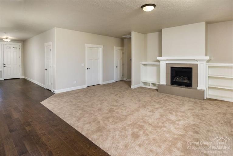 Eagle Crest - Residential