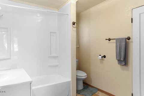 Tiny photo for 910 Reeves Creek Road, Selma, OR 97538 (MLS # 220223573)